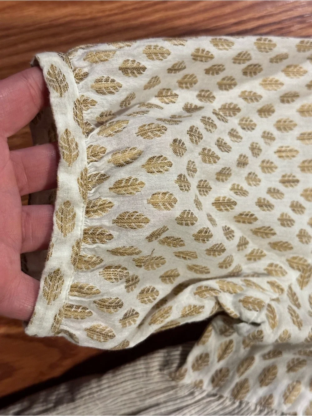 Roolee Cotton Cream with stripes and leaf Print Tiered Peasant Blouse size M - Picture 5 of 11